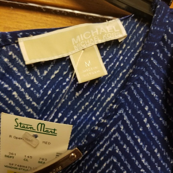 Michael Kors shoulder crop top size medium - Picture 3 of 8